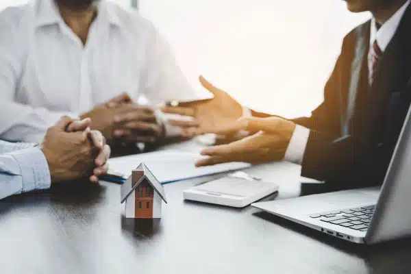 Spécialiste gestion documentaire - gestion immobilière - syndics de copropriété - challengez edilink tout est possible !